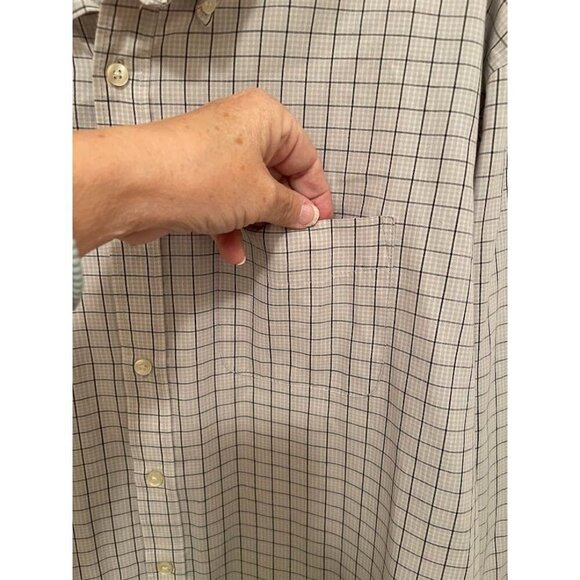 Van Heusen Mens XXL Plaid Button-Down Shirt 55% Cotton & 45% Polyester - Picture 3 of 11